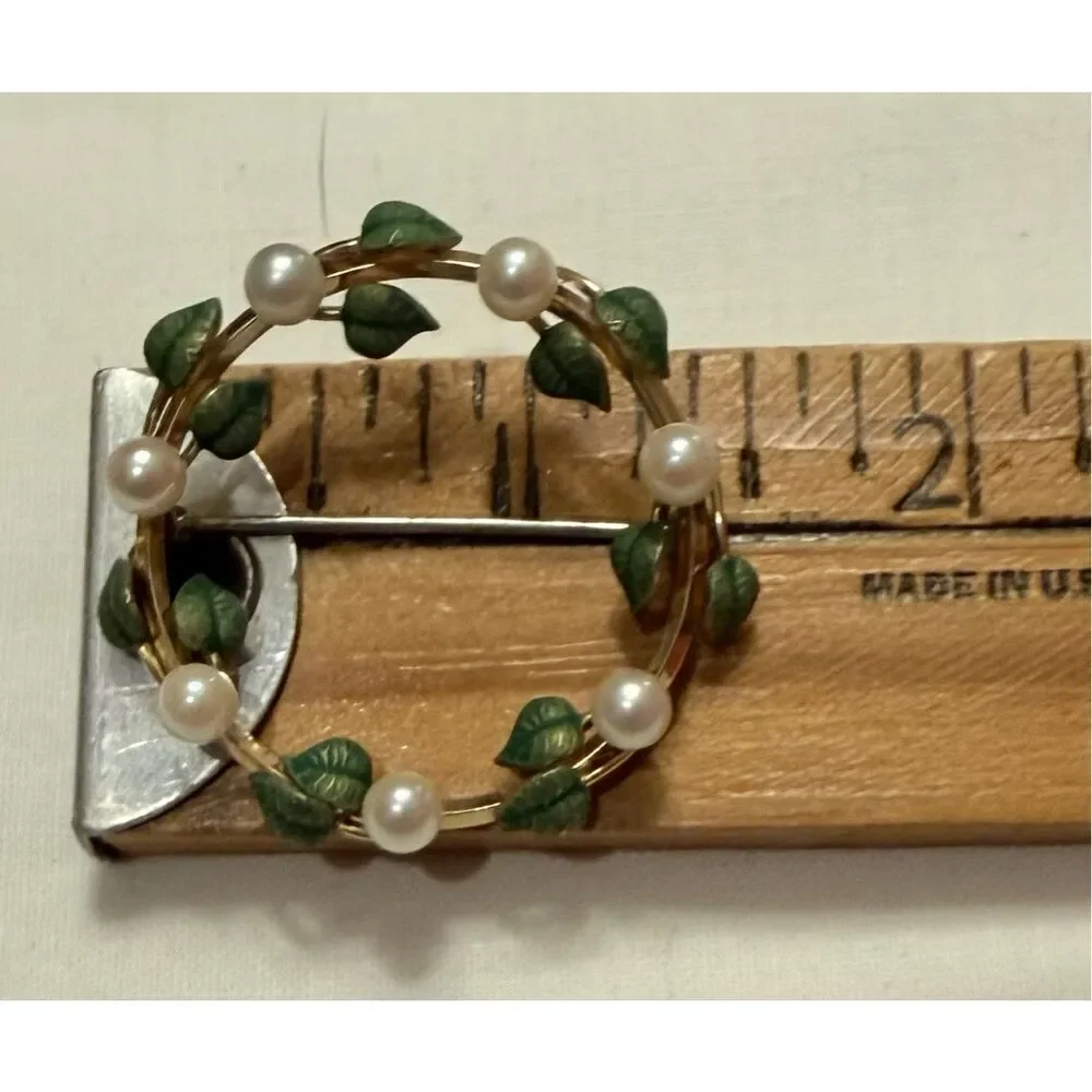 Vintage Krementz Wreath Pearl Green Leaf Gold Fill Brooch